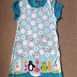 Girl’s Sleep Shirt ( size M)