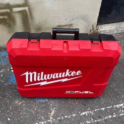 Milwaukee Case