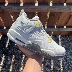 Jordan 4 Craft Photon Dust (Size 5Y, 5.5Y, 7Y, 10.5)