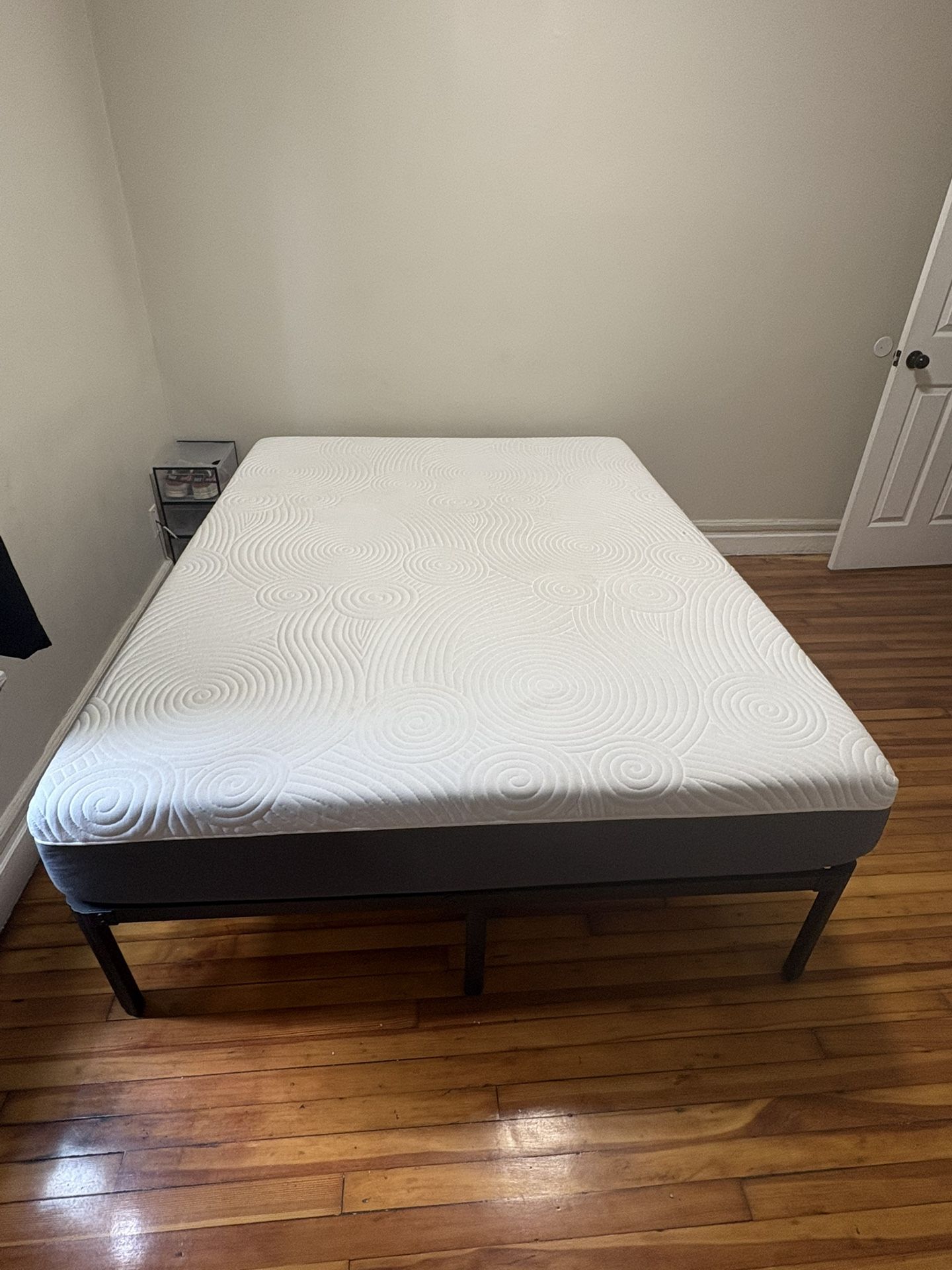 Moving Sale Bedroom Set