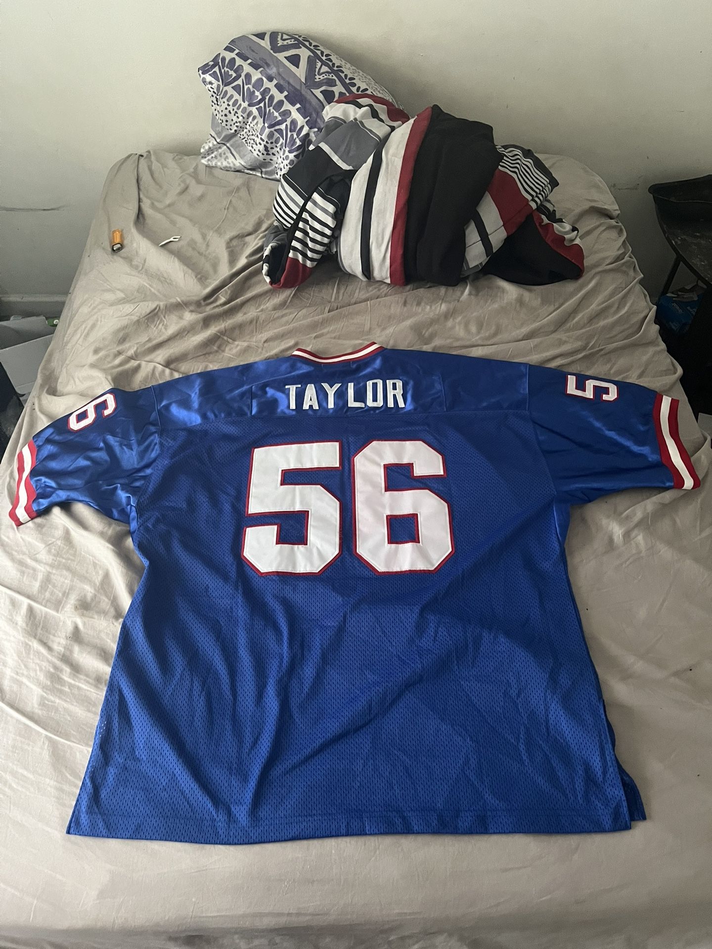 Authentic Mitchell & Ness Lawrence Taylor Throwback Jersey