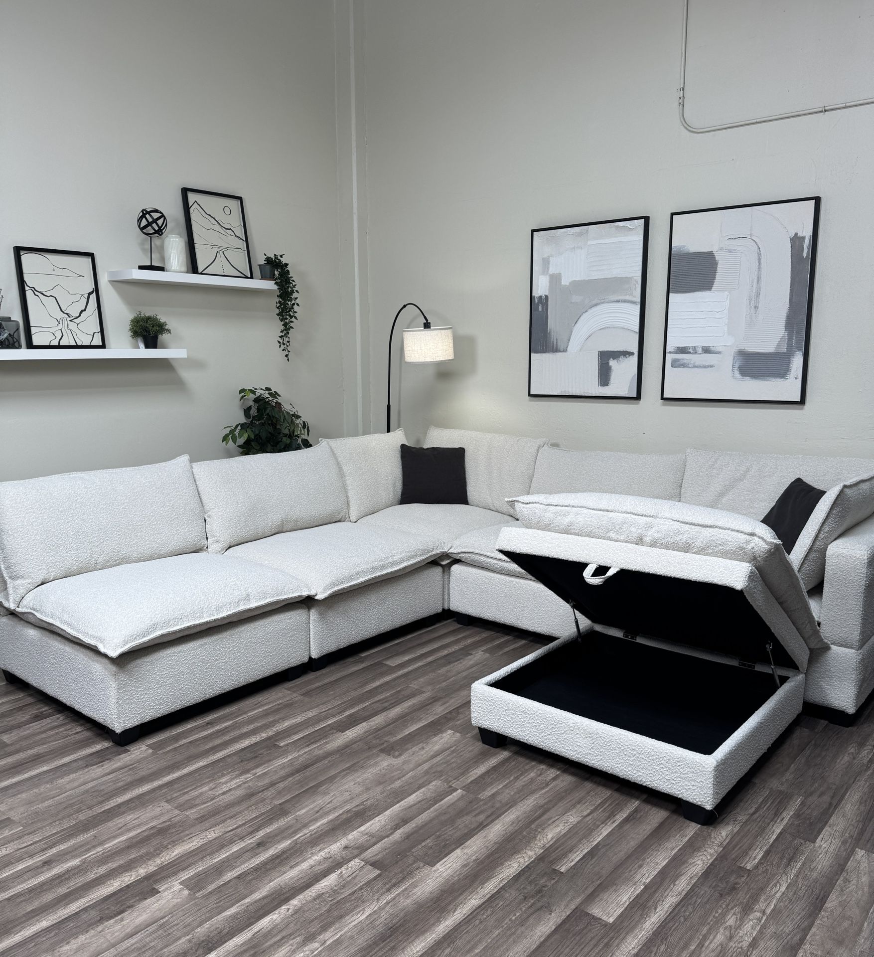 NEW IN BOX Free Delivery Boucle Cloud Sectional Couch 6 Piece