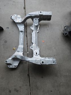 INFINITY Q50 OEM FRONT SUBFRAME CROSSMEMBER