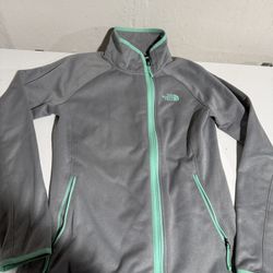 The North Face Women’s Arcata Full Zip Medium 