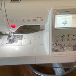 Brother Embroidery And Sewing Machine. SE600