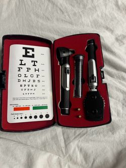 Ophthalmoscope Otoscope Diagnostic Set with Case