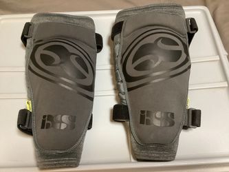 MTB PRO GRADE KNEE PADS  - NEW  IXS Carve Evo+  Knee Pads