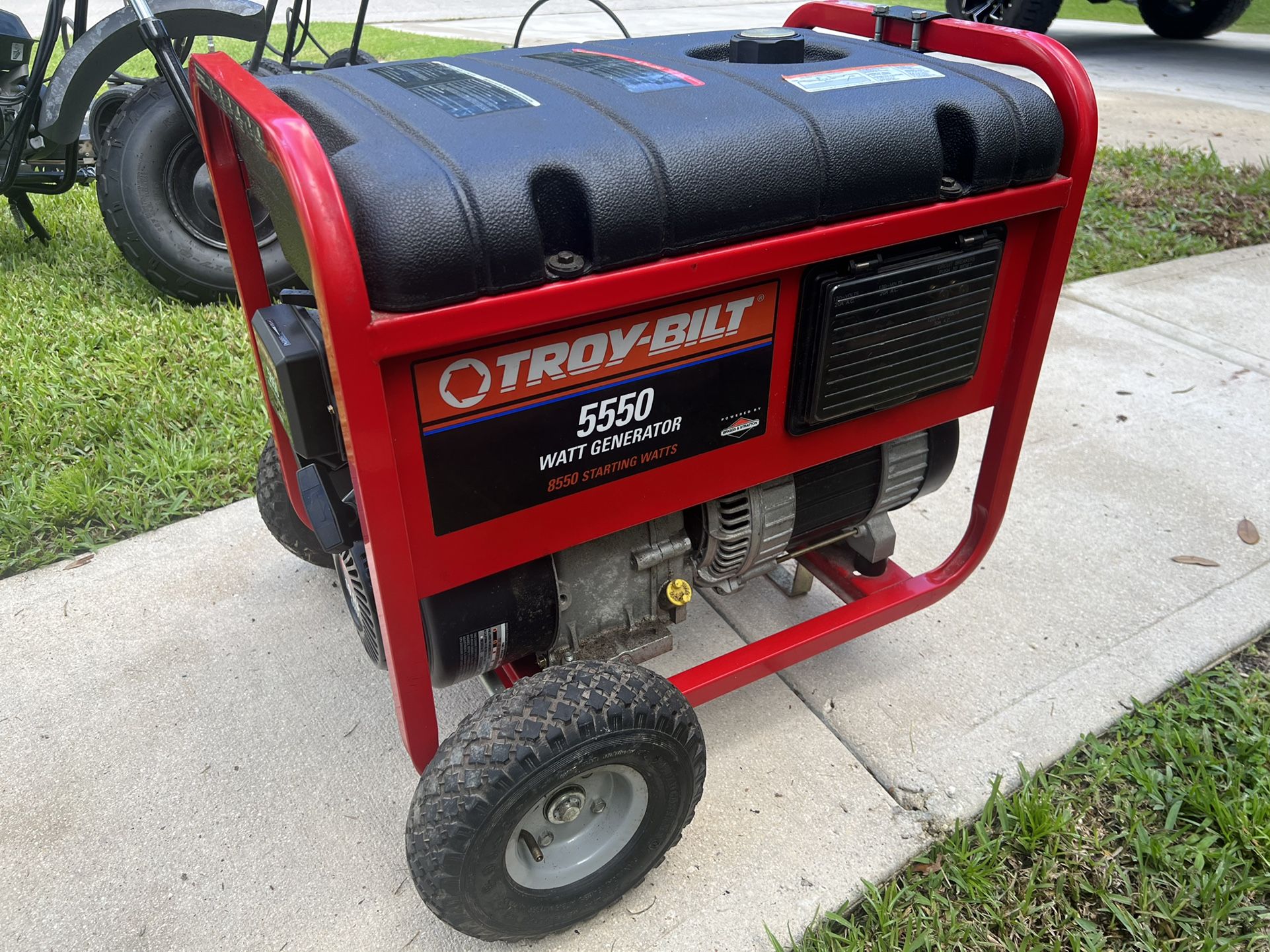 Troy - Bilt 5550 Watt Portable Generator