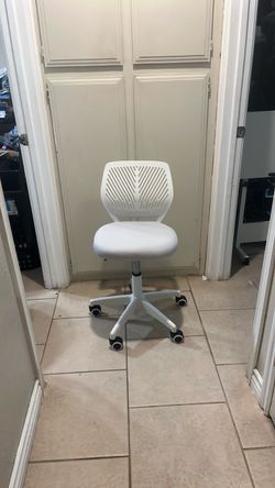 Desk chair