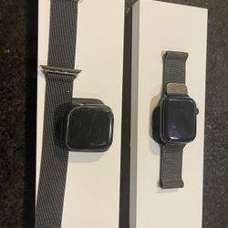 2 Apple Watches