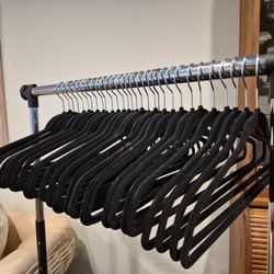 Velvet Clothes Hangers
30 Pack
