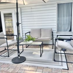 Patio Set with table