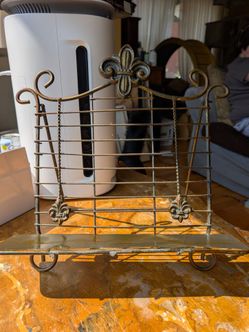 Vintage-Style Cookbook Stand