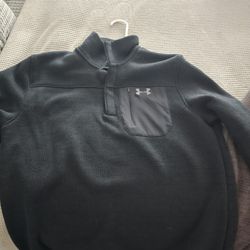 Pull Over Sweatshirt