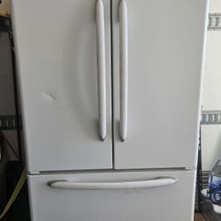 White Maytag MFD2561HEW Cu. Ft. French Door Refrigerator w Electronic Dual Cool
