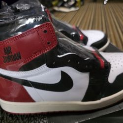 Jordan 1 Retro High OG 'Black Toe Reimagined 