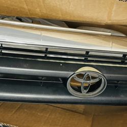 ‘95-‘2000 Toyota Tacoma OEM Used Parts