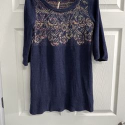 Free People Short Sleeve Blue Sweater Tunic - Size Medium - EUC