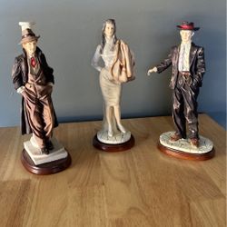 3 Figureines