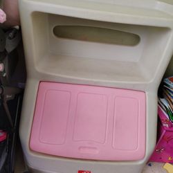 STEP 2 TOY BOX
