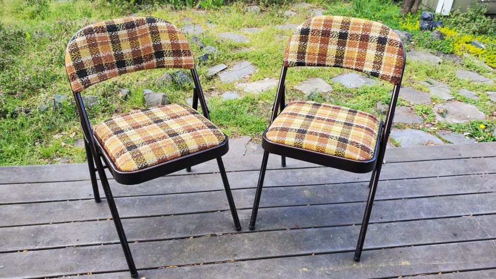 Vintage 70s MECO Folding Chairs