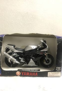 Yamaha road rider die cast motorcycle bike