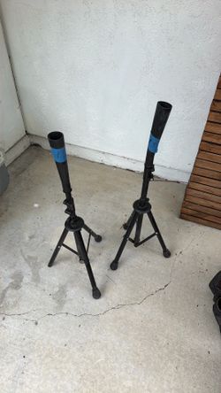 Tripod batting Ts