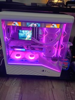 Custom White RGB Gaming PC Build