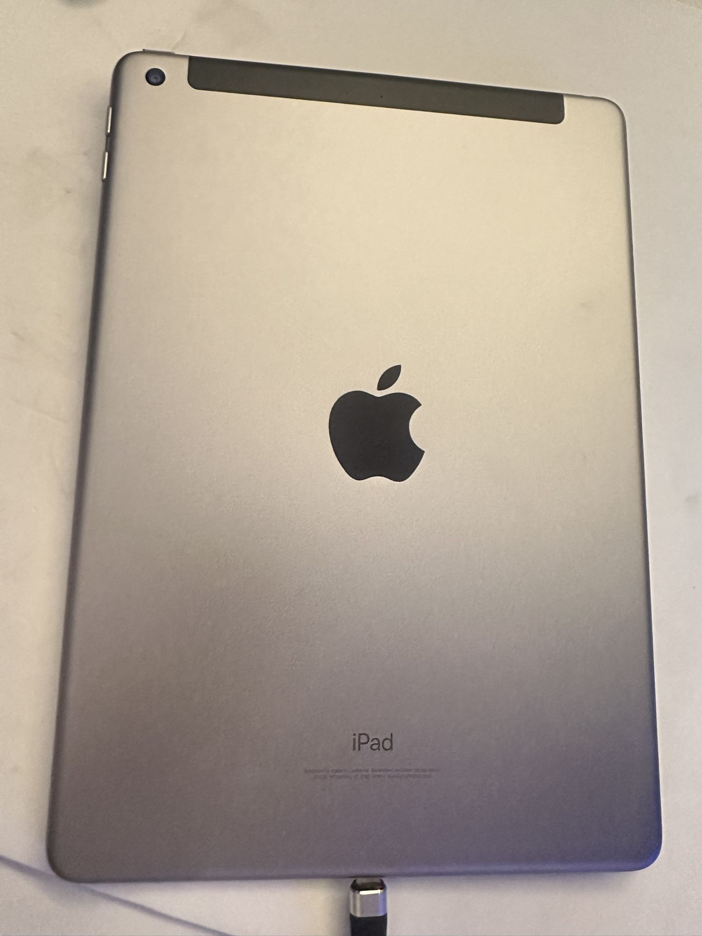 Apple iPad 6th Gen 32gb WiFi And Cellular Space Gray