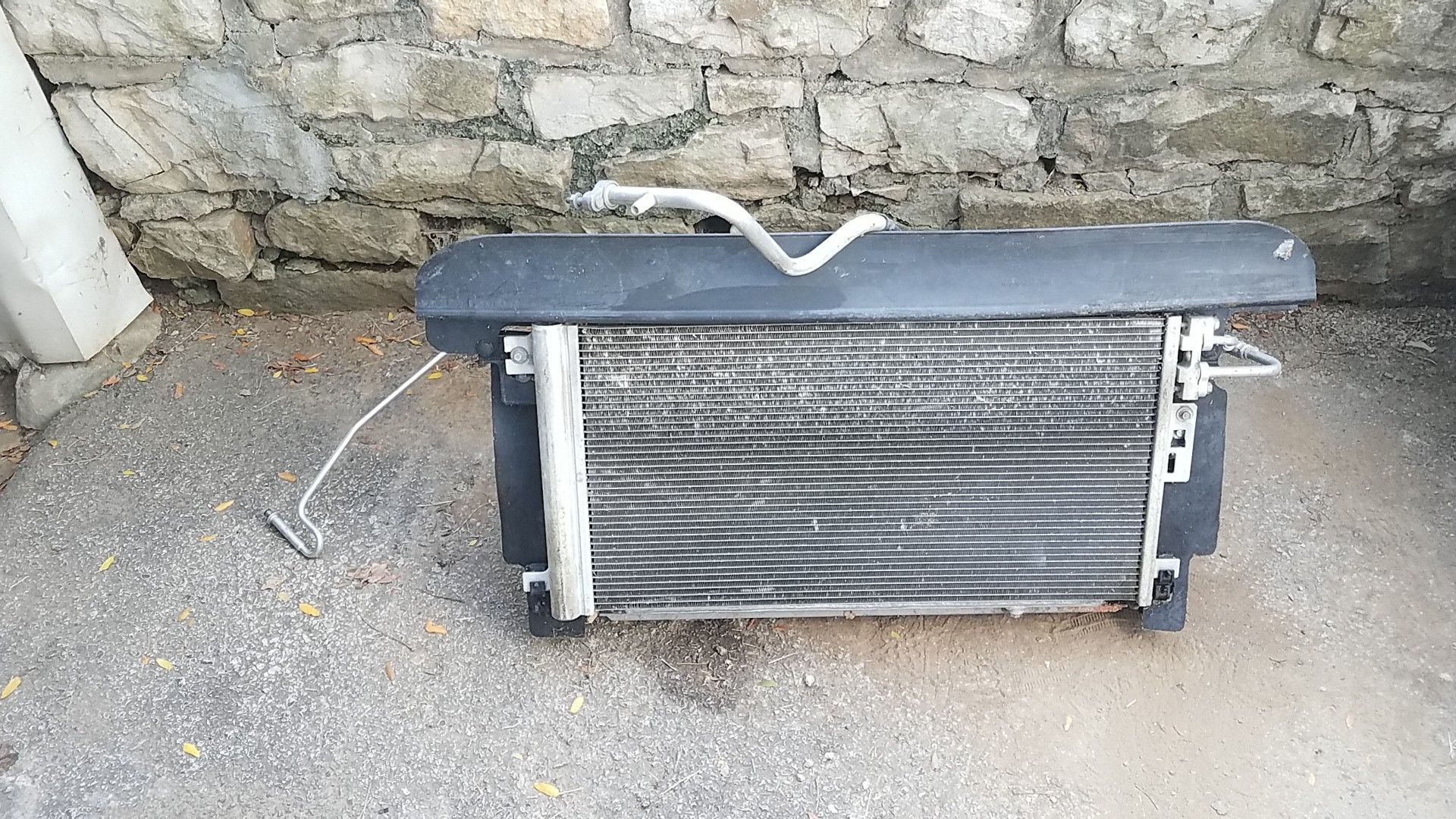 2006 Cobalt SS radiator with fans and more