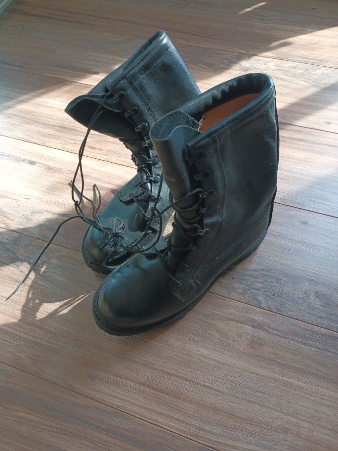 Bates Military Boots Never Used