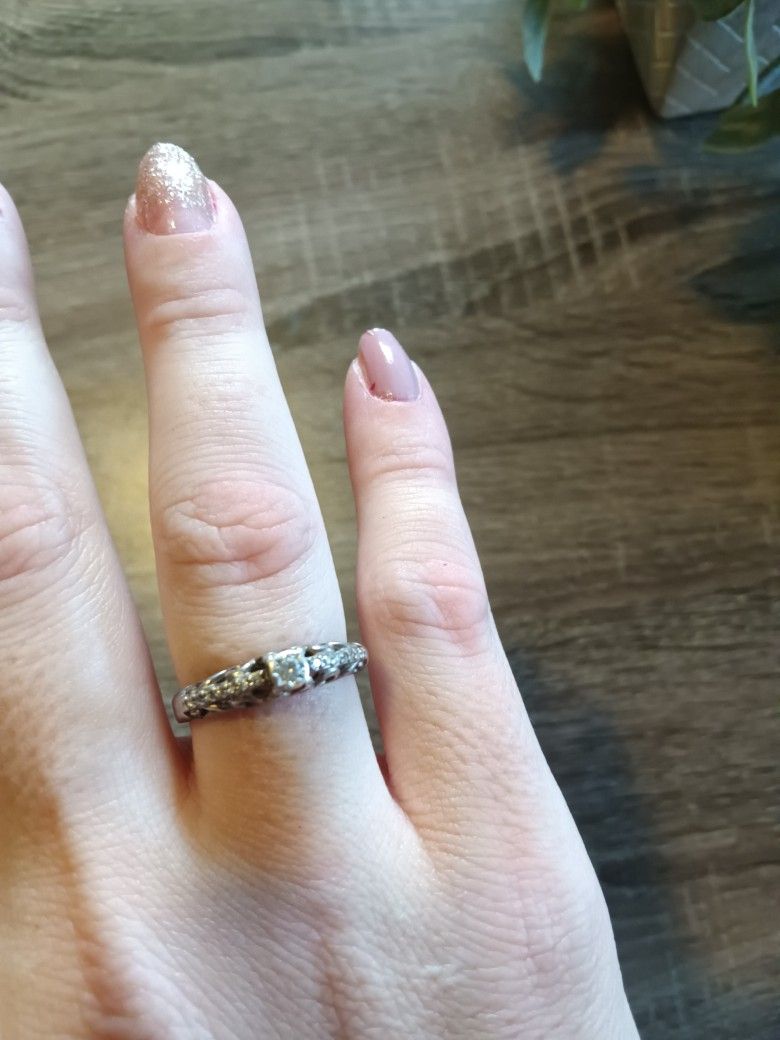 15 Diamonds Sterling Silver Ring