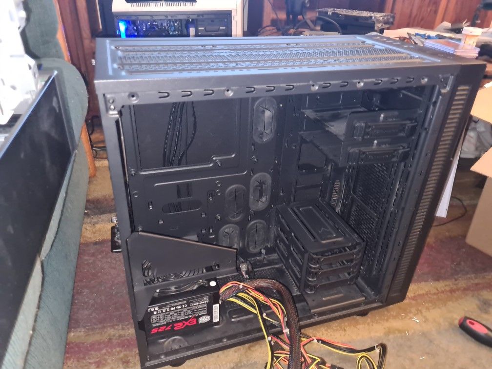 Big Pc Take Thermaltake Supressor