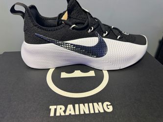 Nike LeBron JamesTraining Sneakers Black White Blue