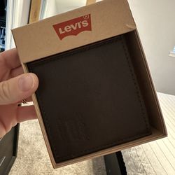 Levi Men’s Wallet