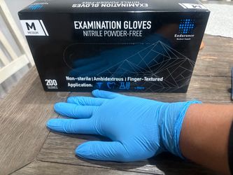 Endurance Nitrile Examination Gloves Medium 200-Count