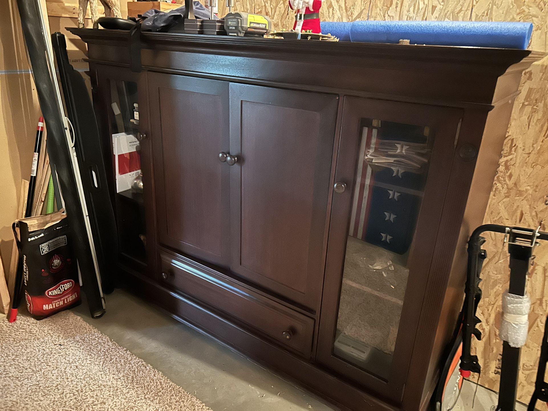 Wall Unit