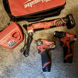 Milwaukee M12 Fuel Drill Set
