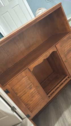 Ethan Allen Solid Wood Cabinet / Hutch – Vintage, High-End Quality