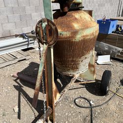 Cement Mixer 120v  Electric $175 Firm