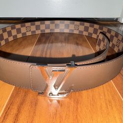 Men’s Reversible Louis Vuitton Belt 