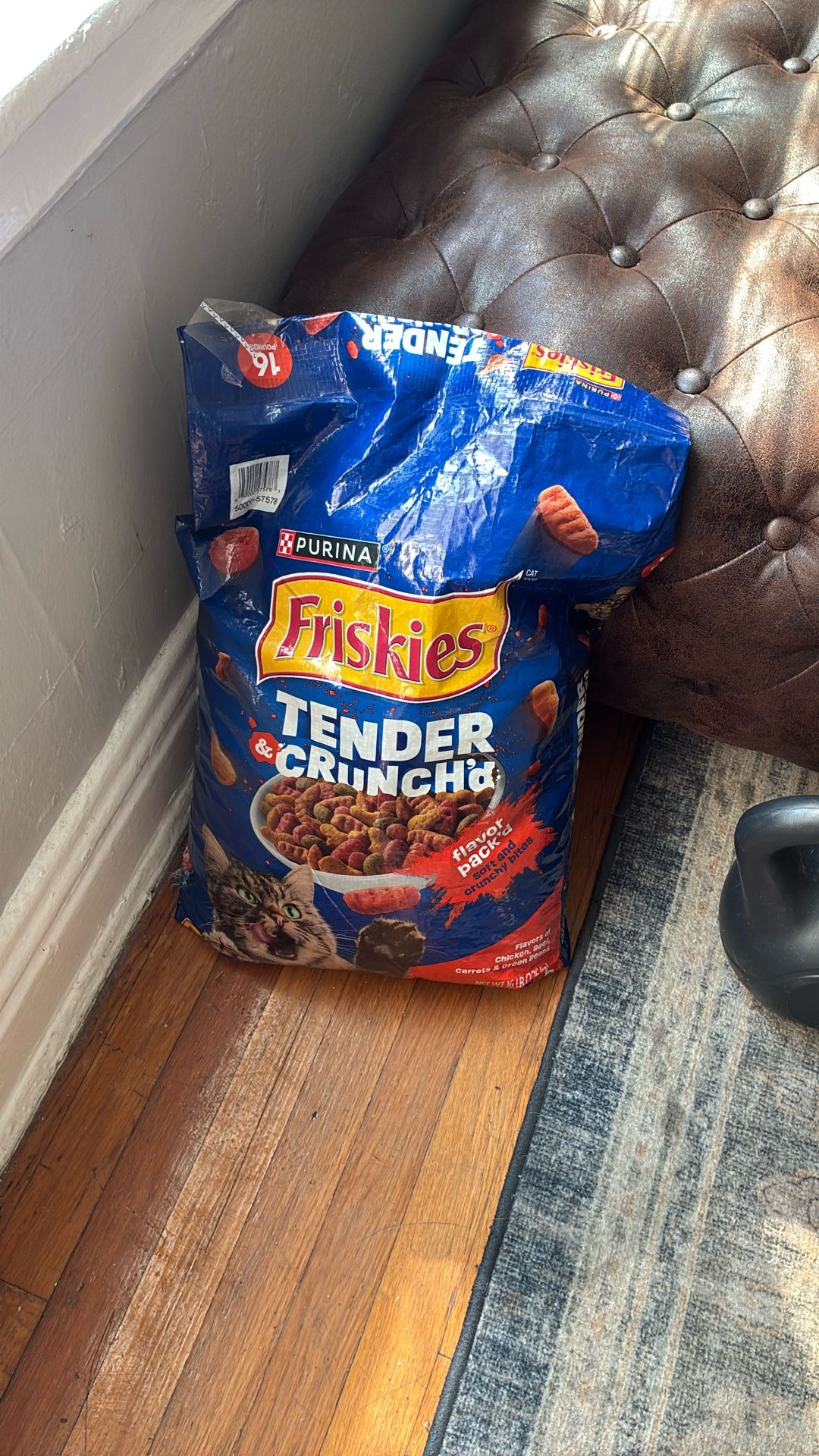 16 Lb Friskies Tender Cat Food