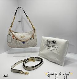 ✨ White Coach Bag✨