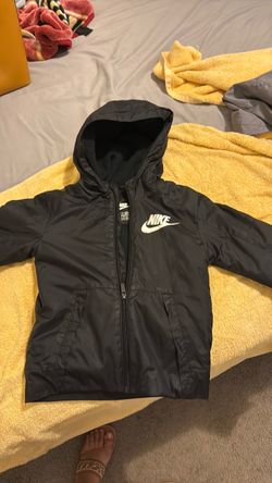 Boys Nike Rain Jacket/Fleece 5/6