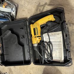 Dealt 3/8 Drill
