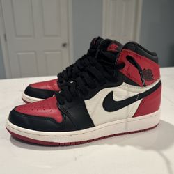 Jordan 1 High Bred Toe Size 5Y