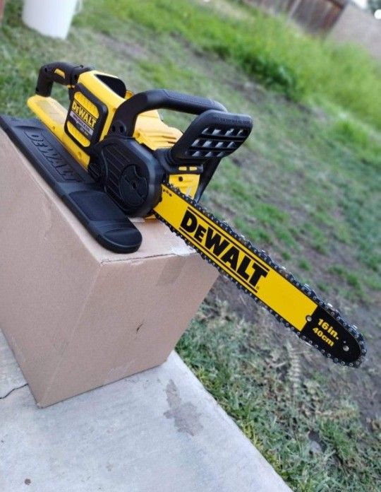 Dewalt Flexvolt 60 Volt Chainsaw.. Brand New...$120.…Pickup Only....Tool Only....