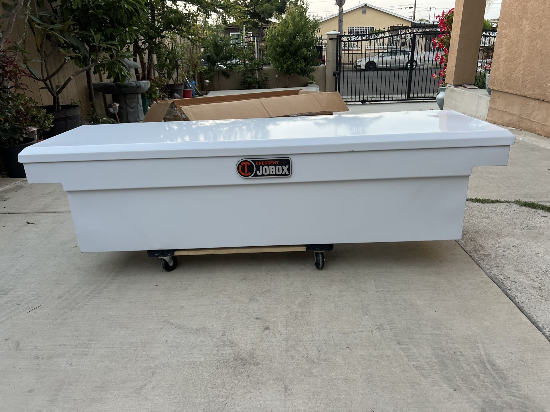 New Crescent Jobox Tool Box Fits Any Full Size Truck