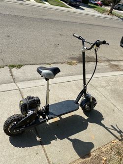 Gas-Powered Scooter with Seat