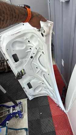 06 Chrysler 300 SRT 8 trunk with wing